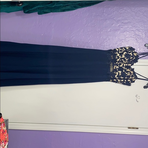 Bridesmaids or prom dress - Picture 3 of 4